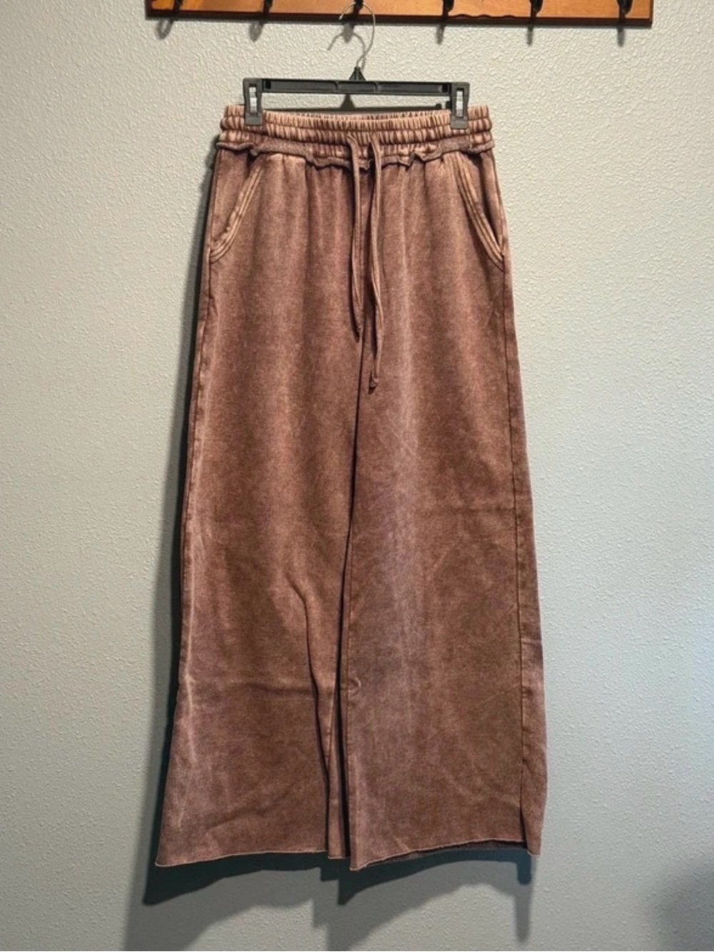 Zenana Acid Wash Fleece Palazzo Sweatpants with Pockets Brown Medium